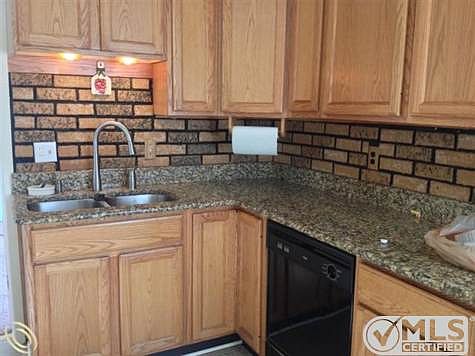 GRANITE COUNTERS