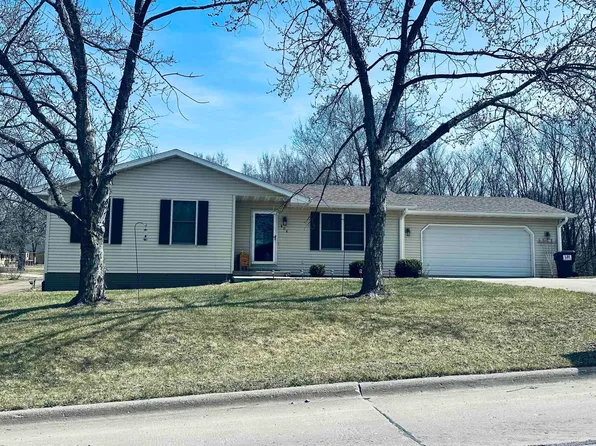 806 S M St, Oskaloosa, IA 52577