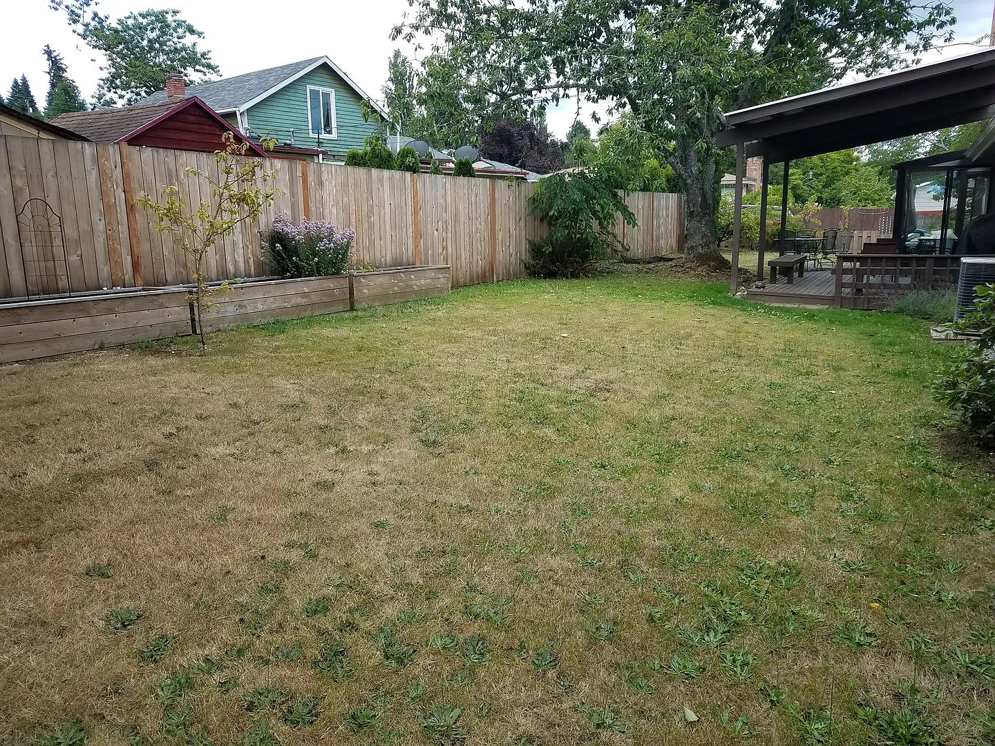 Short Term! 3 Bedroom East Bremerton Home! — Photo 4
