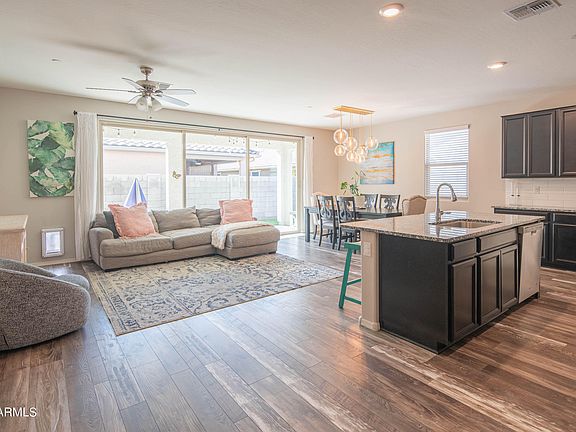 2nd image of 1144 S Avoca --