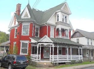 33 N Main St, Montgomery, PA 17752