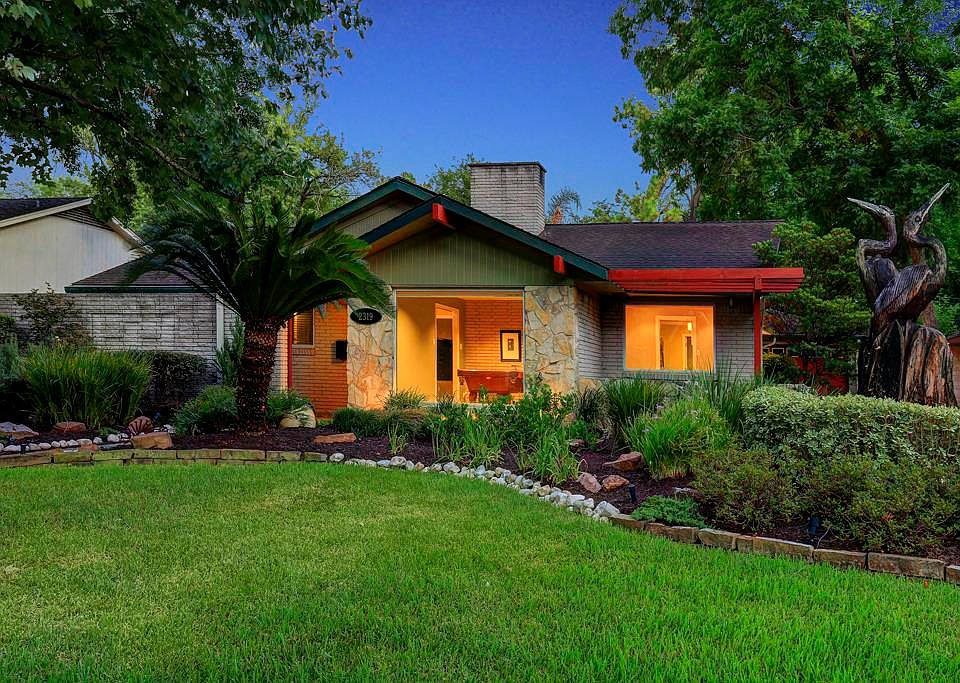1st image of 2319 Blue Water Ln