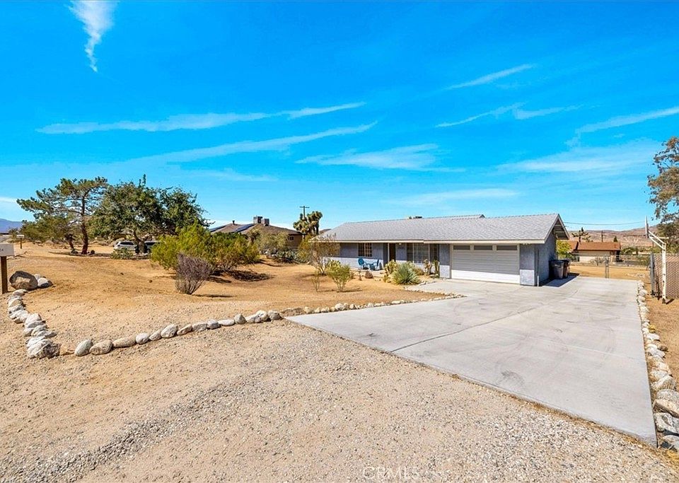 1st image of 60324 La Mirada St