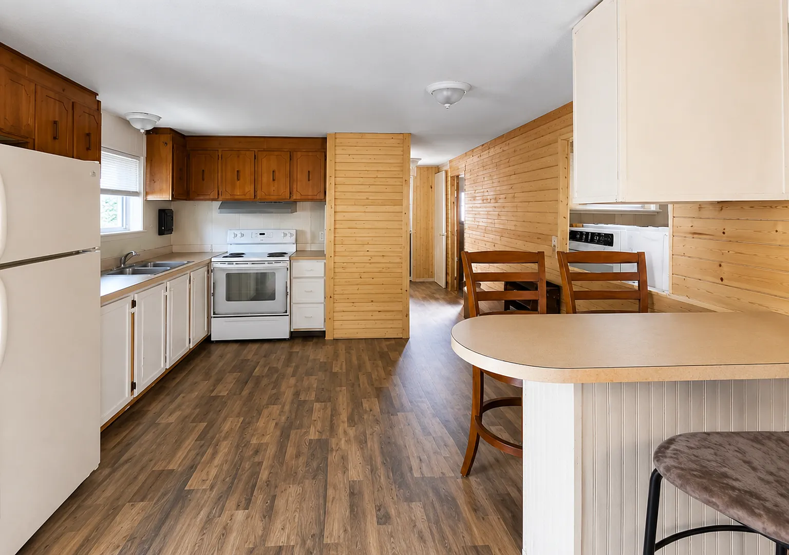 Midway Mobile Home Park — Photo 1