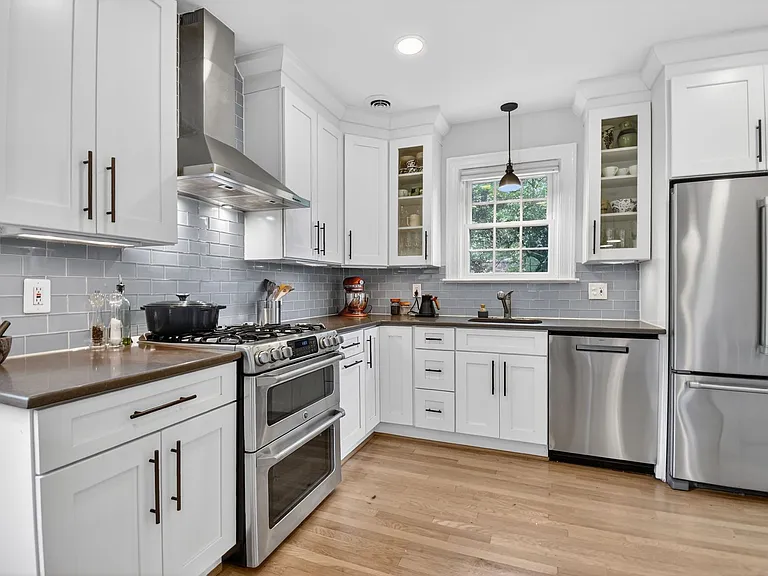 3005 McKinley St NW — Photo 11
