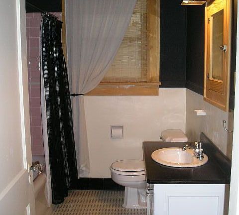 1 of 3 full bathrooms