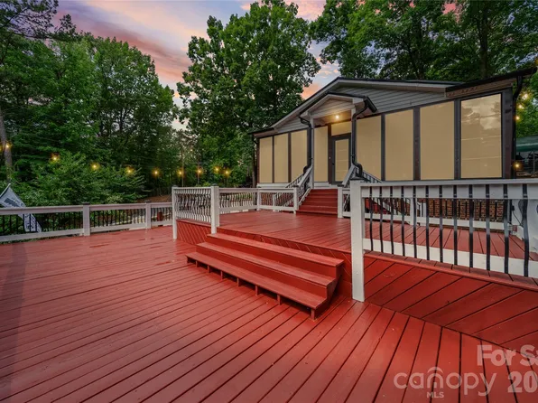 278/280 Lake Tillery Trl, Mount Gilead, NC 27306
