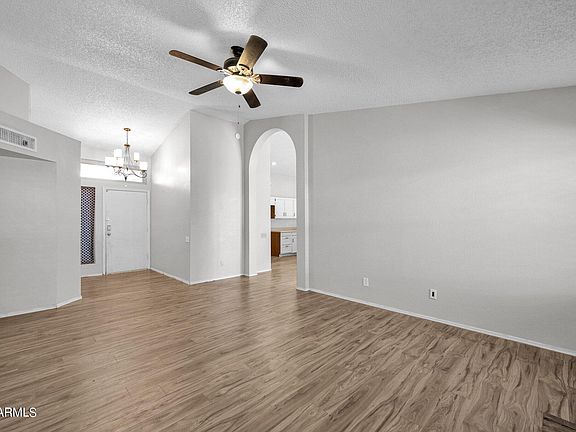 5th image of 4826 W CHICAGO Street