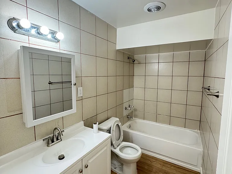 7111 Westview Pl #C — Photo 24