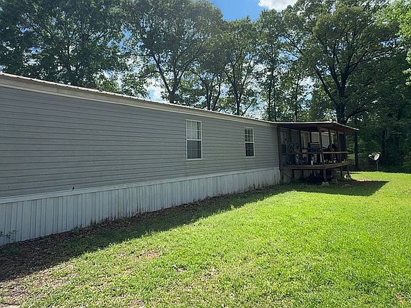 2nd image of 2111 Brownlee Rd