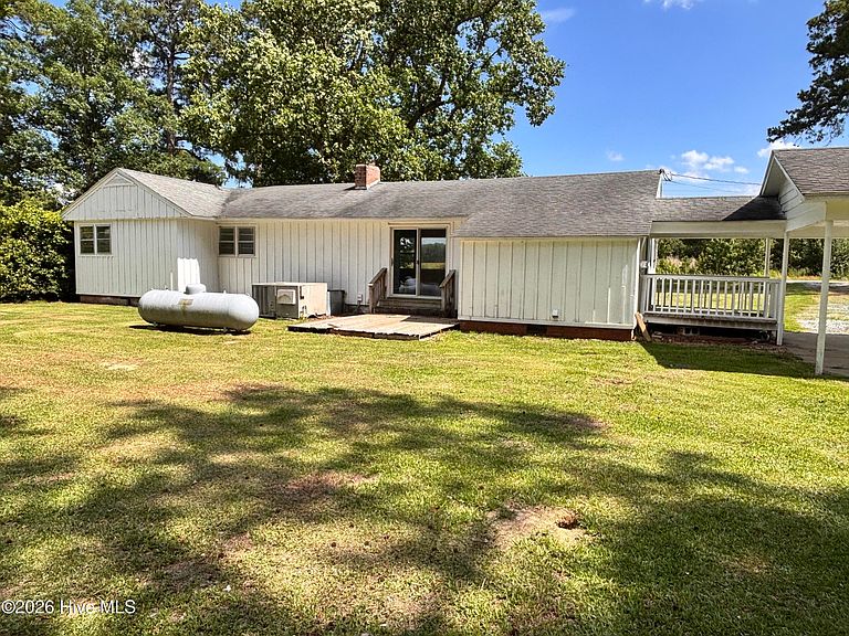 Listing photo 5