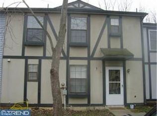 33 Yorkshire Rd, Sicklerville, NJ 08081