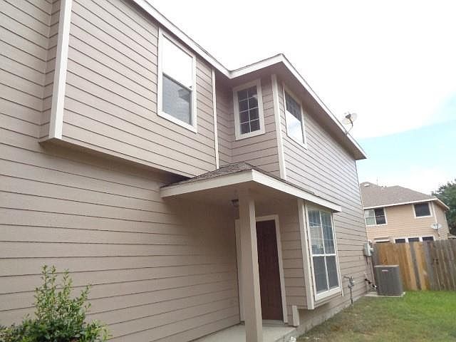 1st image of 14318 Fairbuff Ln