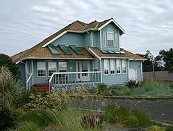 2nd image of 449 Sea View St SW