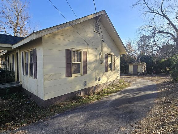 3rd image of 1406 East St