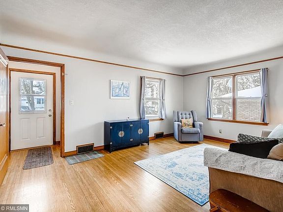 2nd image of 956 Livingston Ave