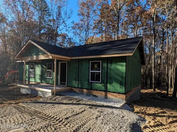 1079 Colony Rd, Grimsley, TN 38565