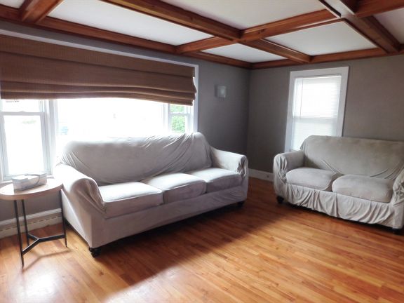 3rd image of 71 Oxford Ave Unit 71