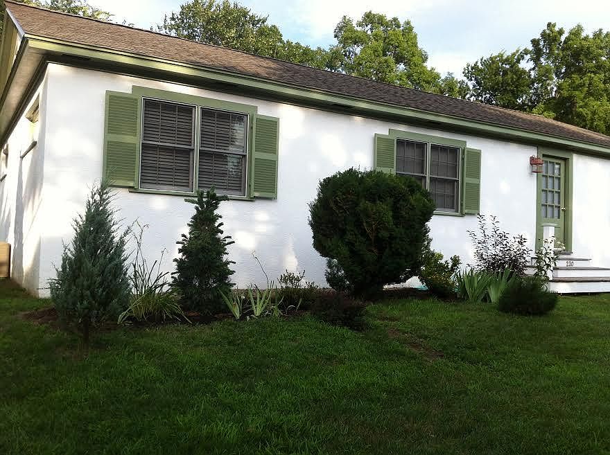 1st image of 230 Clinton St