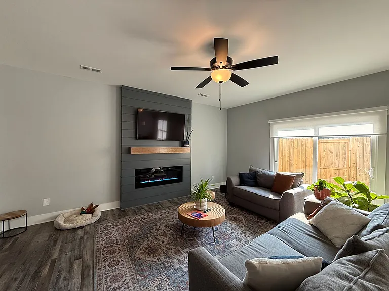 3034 Candlelight Dr — Photo 23