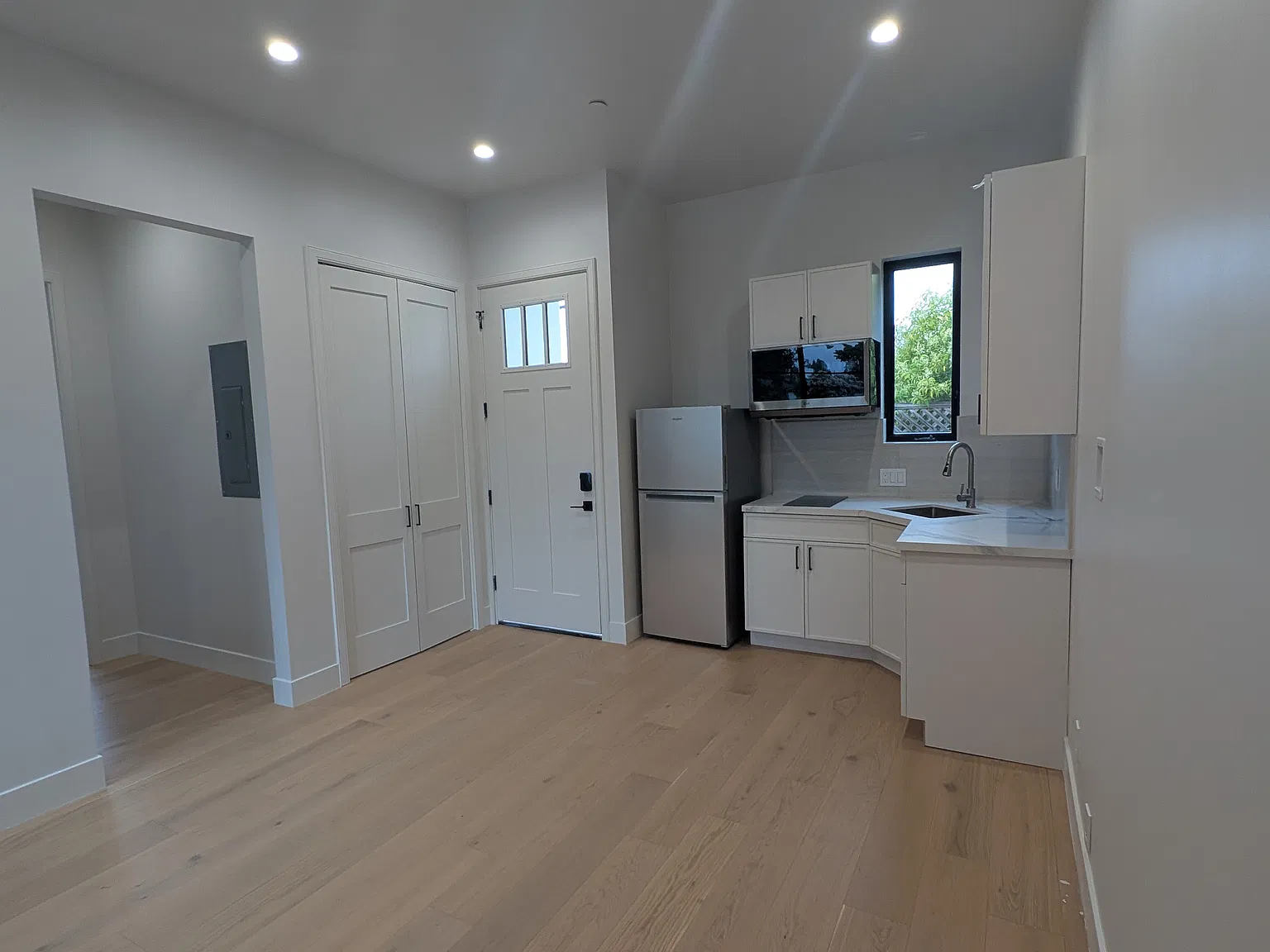 Colinton Way, Sunnyvale — Photo 2