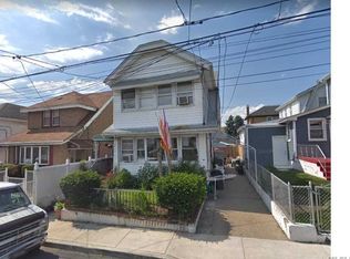 2 Highland Ct, Far Rockaway, NY 11691