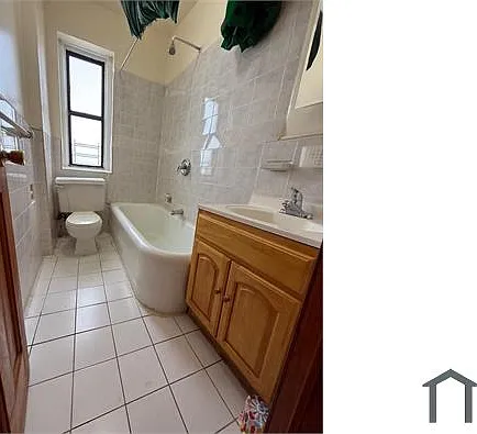 710 E 235th St #E2 — Photo 5
