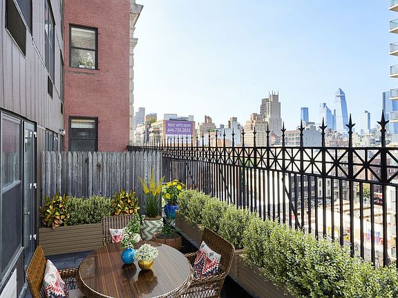 3rd image of 60 W 14th St APT 6C