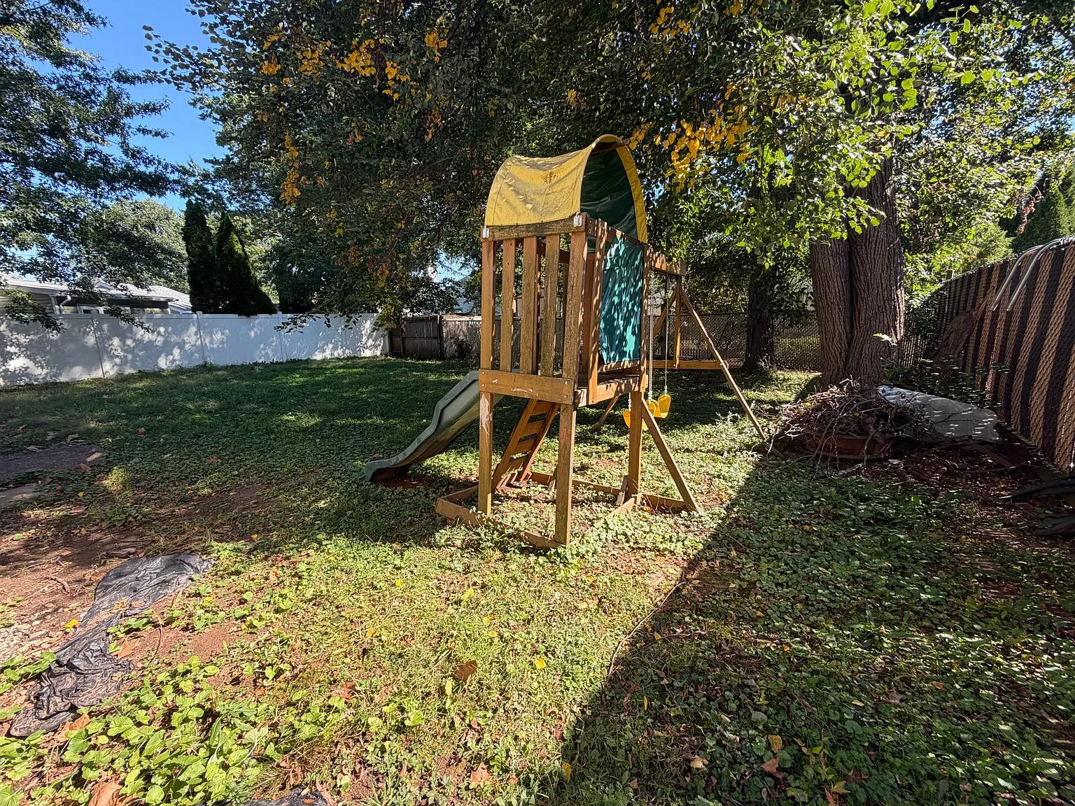 5 bed, 5998 sqft, $3,850 — Photo 3