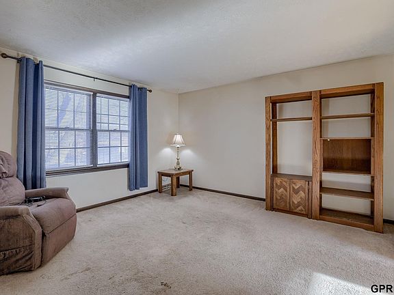 4th image of 3023 S 115th Ave