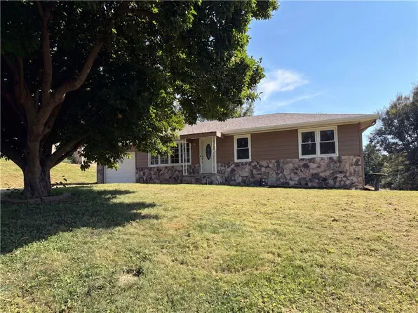 1020 Garden St, Saint Joseph, MO 64504
