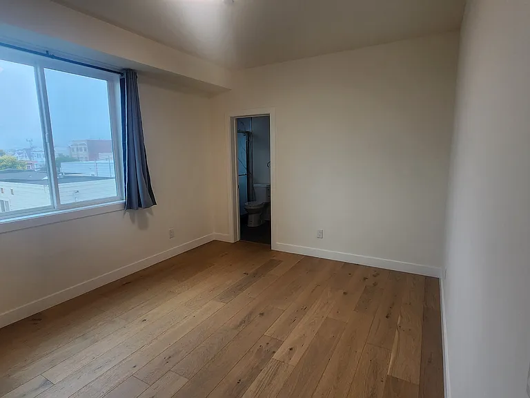437 San Diego Ave — Photo 4