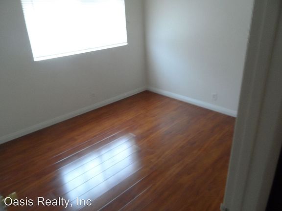 4th image of 615 S Royal Crest Cir Unit 19