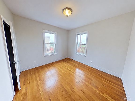 3rd image of 21 Fisher Ave #3
