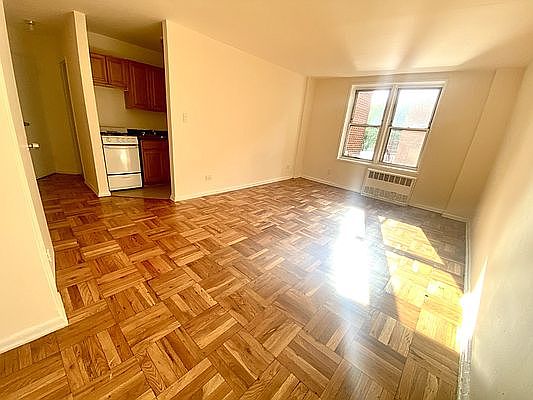1st image of 75-10 Woodside Ave #L3