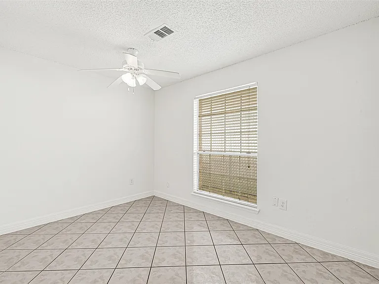 9208 Carousel Ln — Photo 17