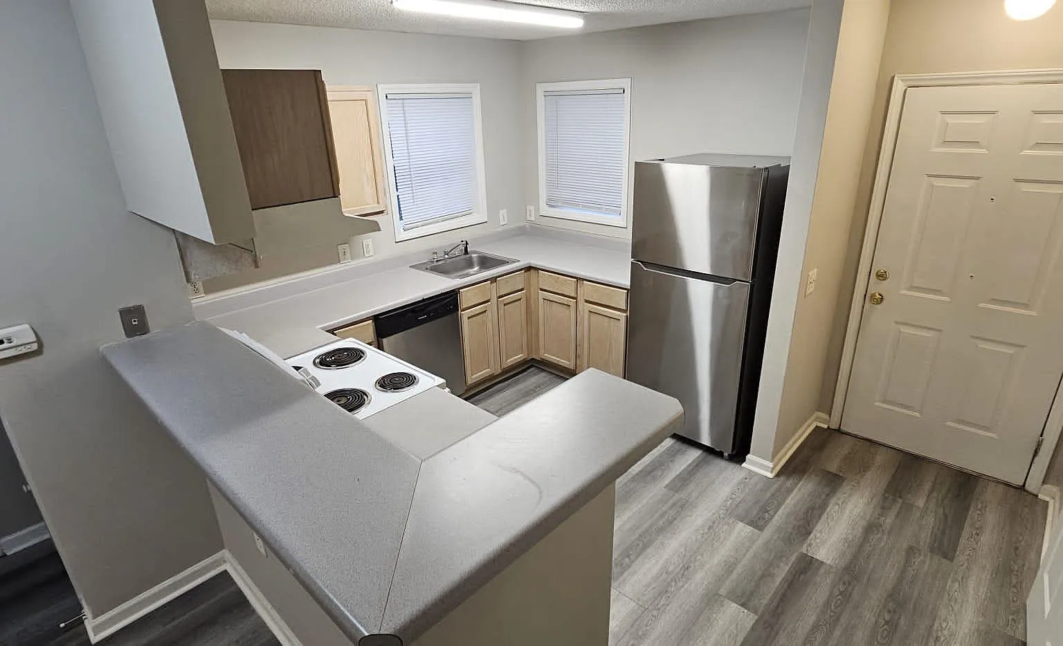 4 bed, 1300 sqft, $625 — Photo 4