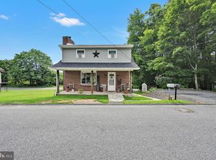 18 Bungalow St, Ashland, PA 17921