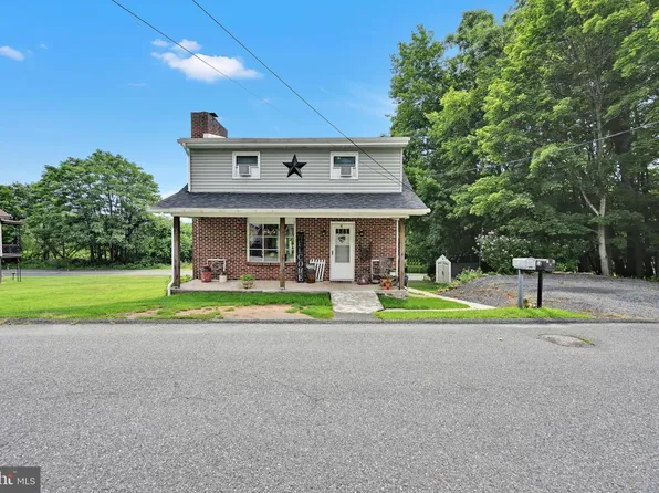 18 Bungalow St, Ashland, PA 17921