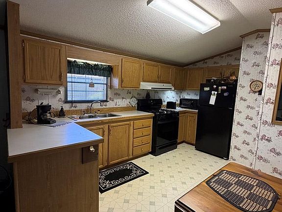 5th image of 45 Sumac Ln