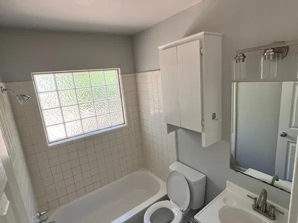 910 SW 7th St, Lawton, OK
