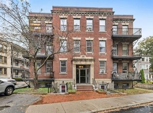 8 Kinross Rd APT 2, Brighton, MA 02135