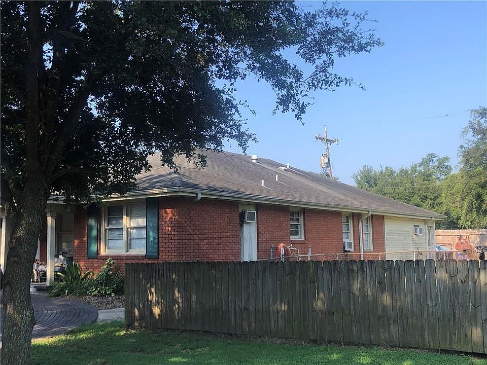 2nd image of 6818 Argonne Blvd