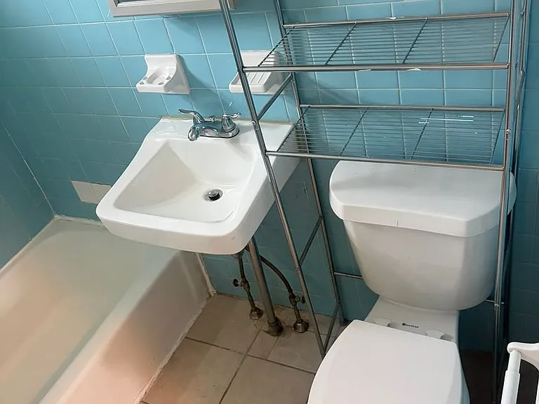 5701-5 Tulip St — Photo 6