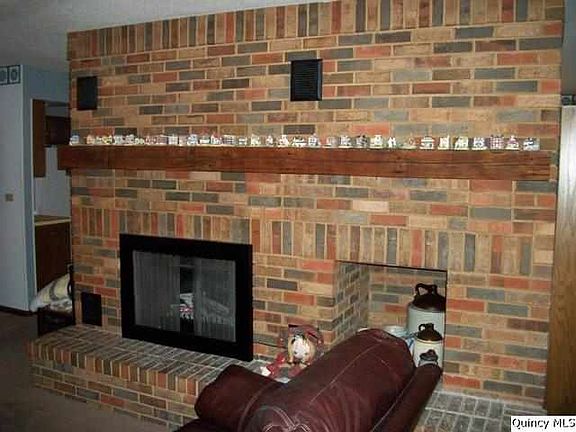 Home for Sale in Ursa, IL $215,000