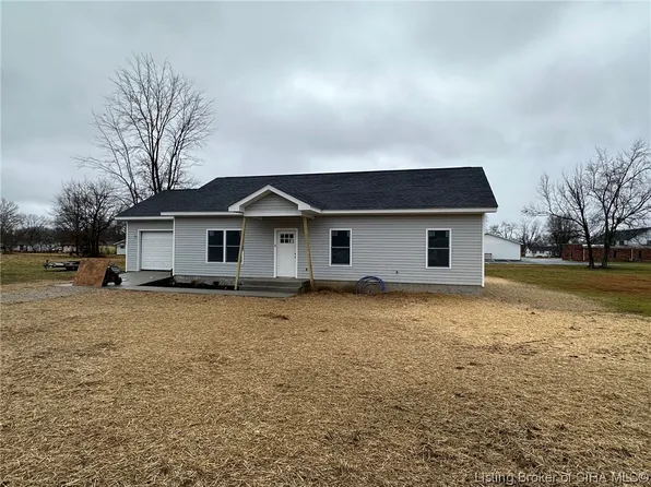 609 E Walnut Street, Crothersville, IN 47229