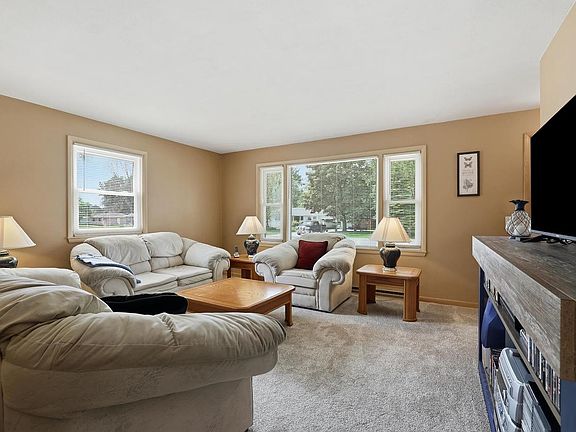 2nd image of 417 WILDWOOD COURT