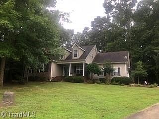 2nd image of 203 Rainey St