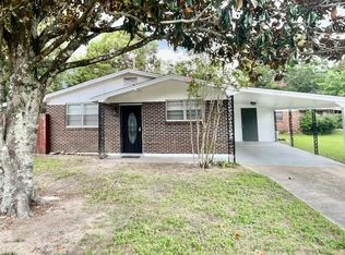 1602 E 1st Ave, Crestview, FL 32539