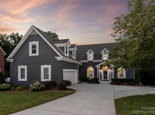 684 Beacon Knoll Ln, Fort Mill, SC 29708